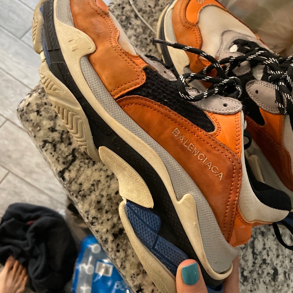 Balenciagas triple s